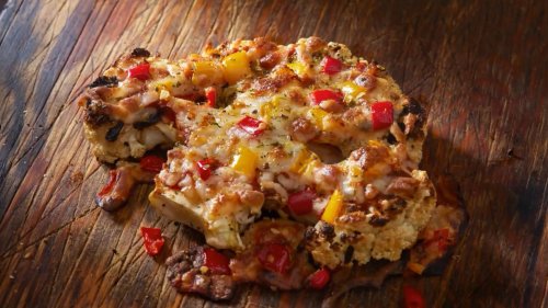 Die gesunde Pizza: Panierter Blumenkohl mit Parmesankruste
