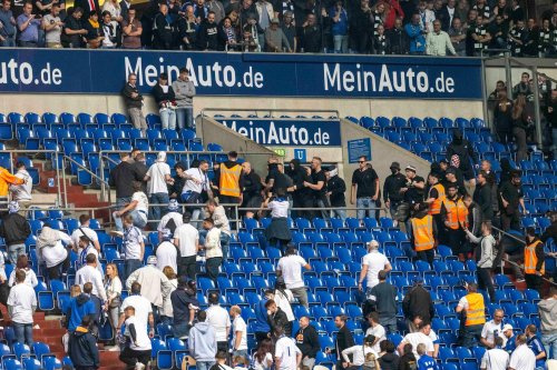 Nach Ausschreitungen: Stadionverbote für Frankfurt-Fans