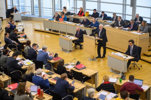 Landtag von Sachsen-Anhalt verabschiedet Etat 2023