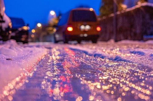 Schnee verursacht Unfälle in Rheinland-Pfalz und Saarland
