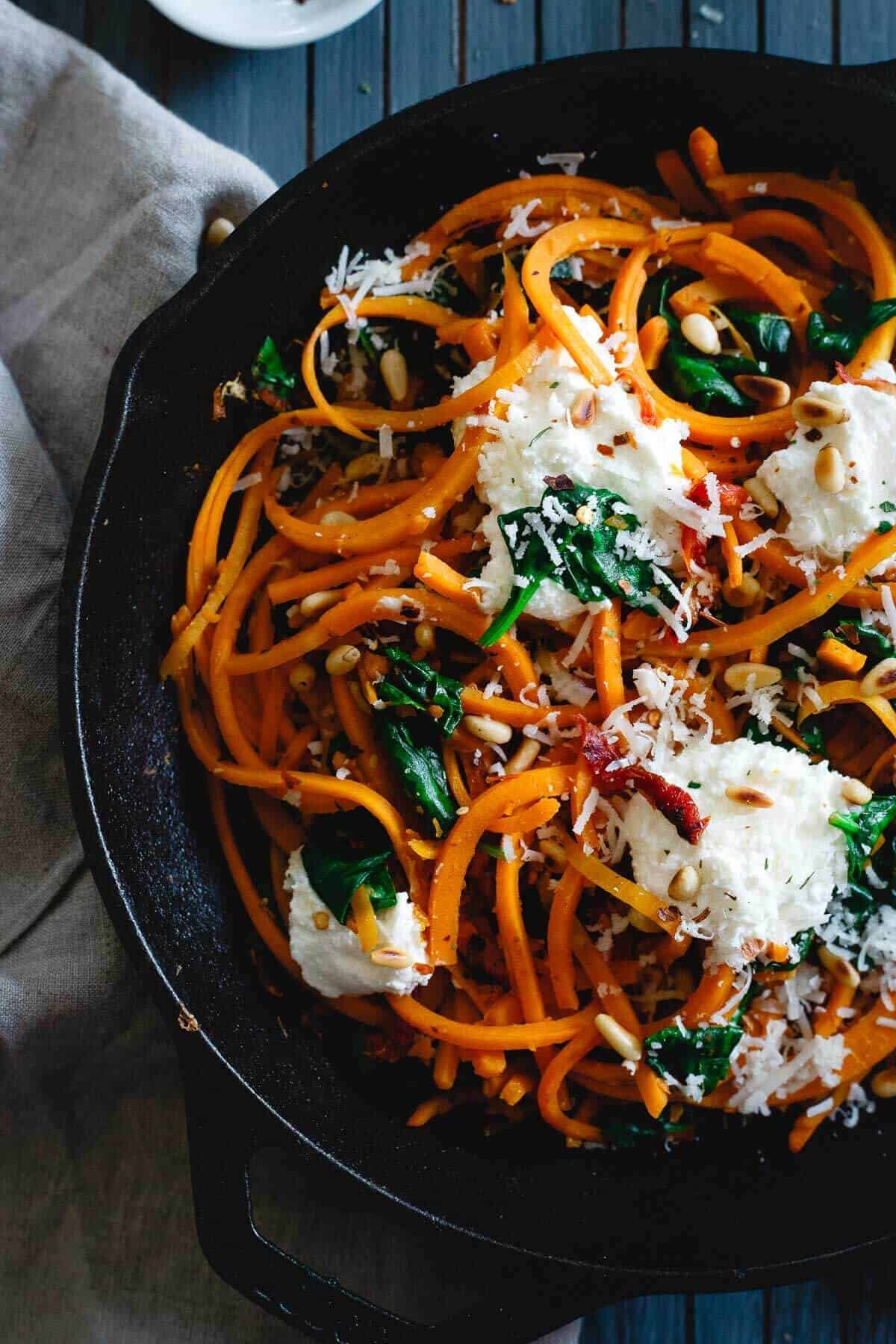 Butternut Squash Noodles - Garlic Butternut Squash Noodle Recipe