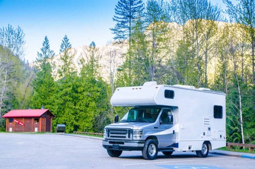 Where To Park An RV For Free: 7 Popular Options