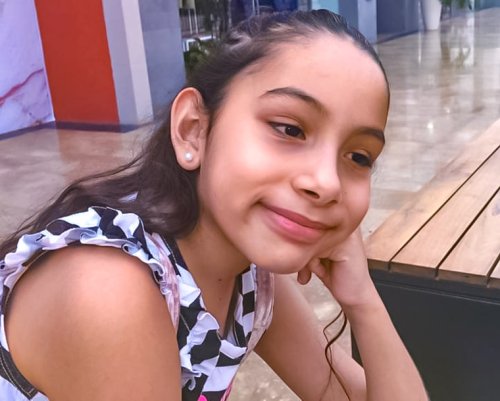 13-year-old wrote a book about witnessing her mother get deported