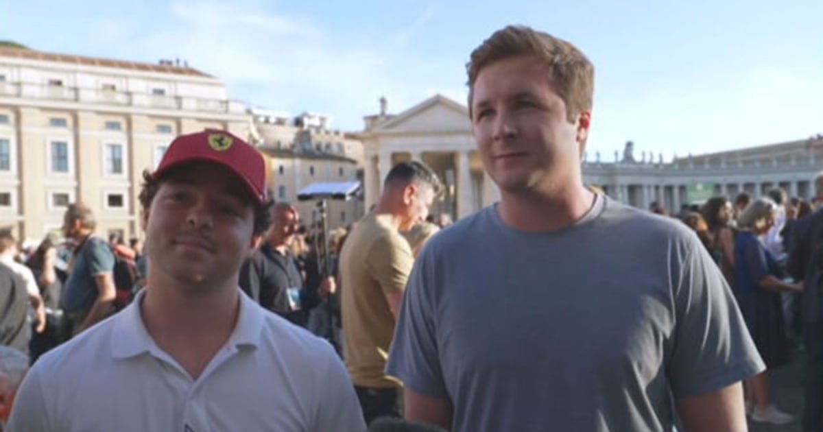 Indiana University students describe ‘running through the streets’ to see new pope