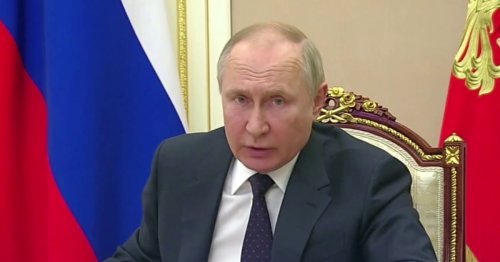 Kremlin vet says aides would kill Putin before sharing ‘bad news,’ now Putin orders house arrests