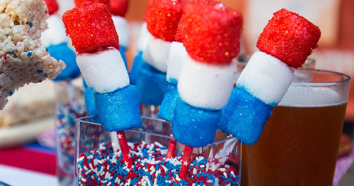 Siri Daly's Patriotic Marshmallow Pops