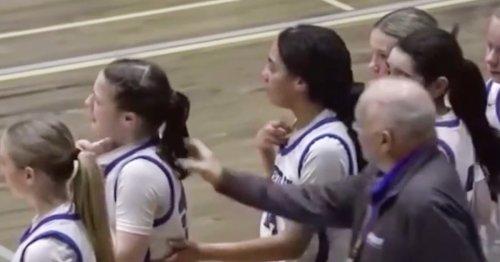 New York basketball coach fired for pulling high school player's ponytail apologizes