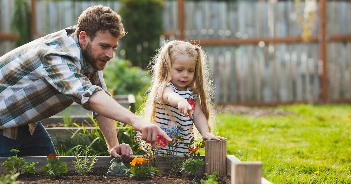 Celebrate Father's Day with 10 food discounts and freebies
