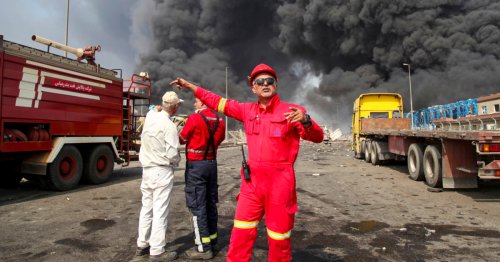 A massive explosion at an Iranian port linked to missile fuel shipment kills 25, injures more than 800