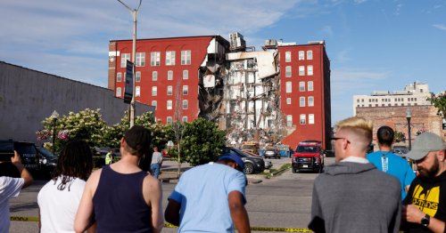 Iowa apartment collapse: Authorities call off rescue efforts; building to be demolished