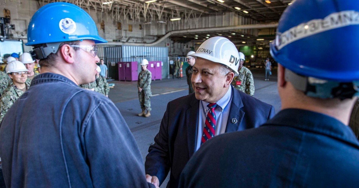 USS George Washington sailors hold out hope, await specific changes after Navy secretary’s visit