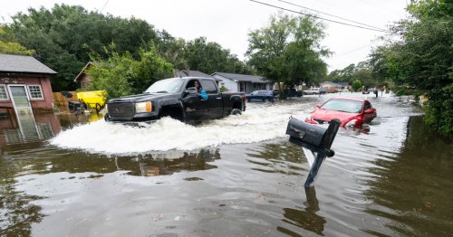 Ian slows down as death toll grows in Florida with heavy floods predicted
