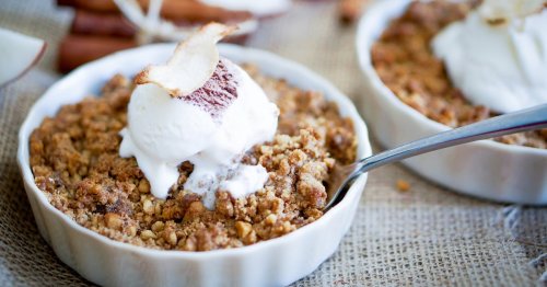 7 easy apple crisp recipes to make this fall and forever