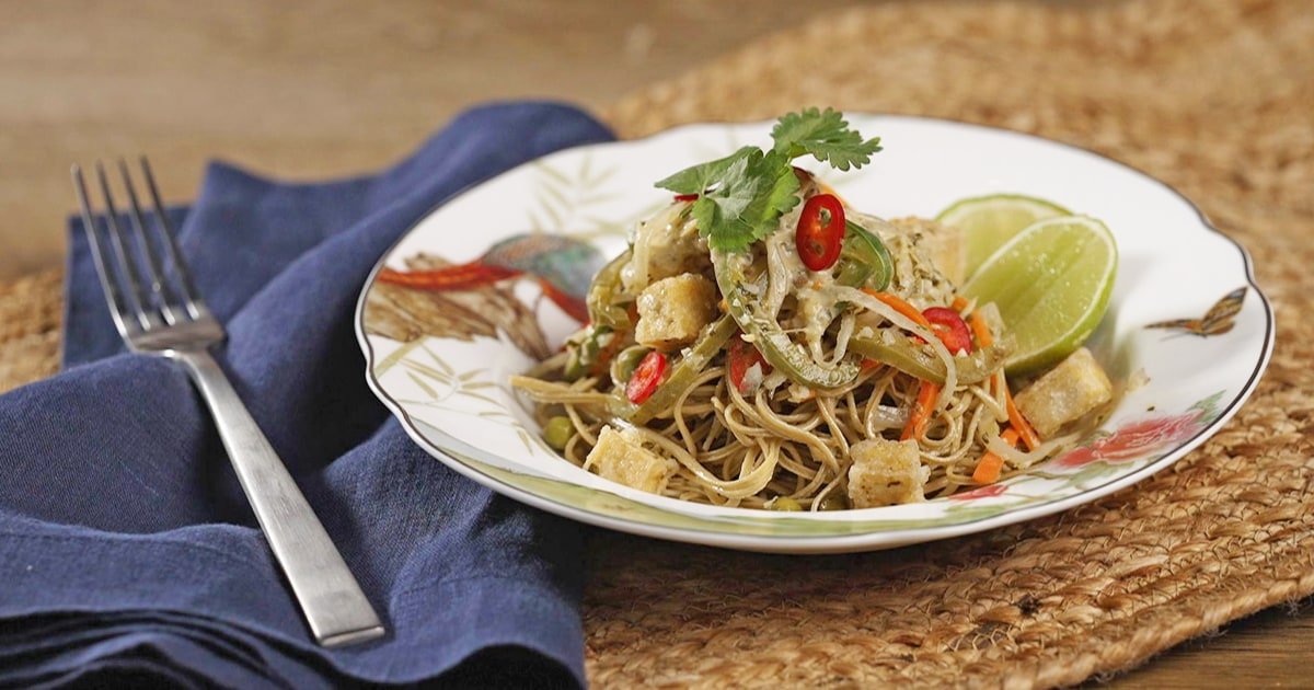 One-Pot Thai Green Curry Noodles