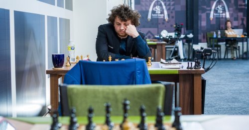 U.S. chess grandmaster 'likely cheated' in more than 100 online games, investigation finds