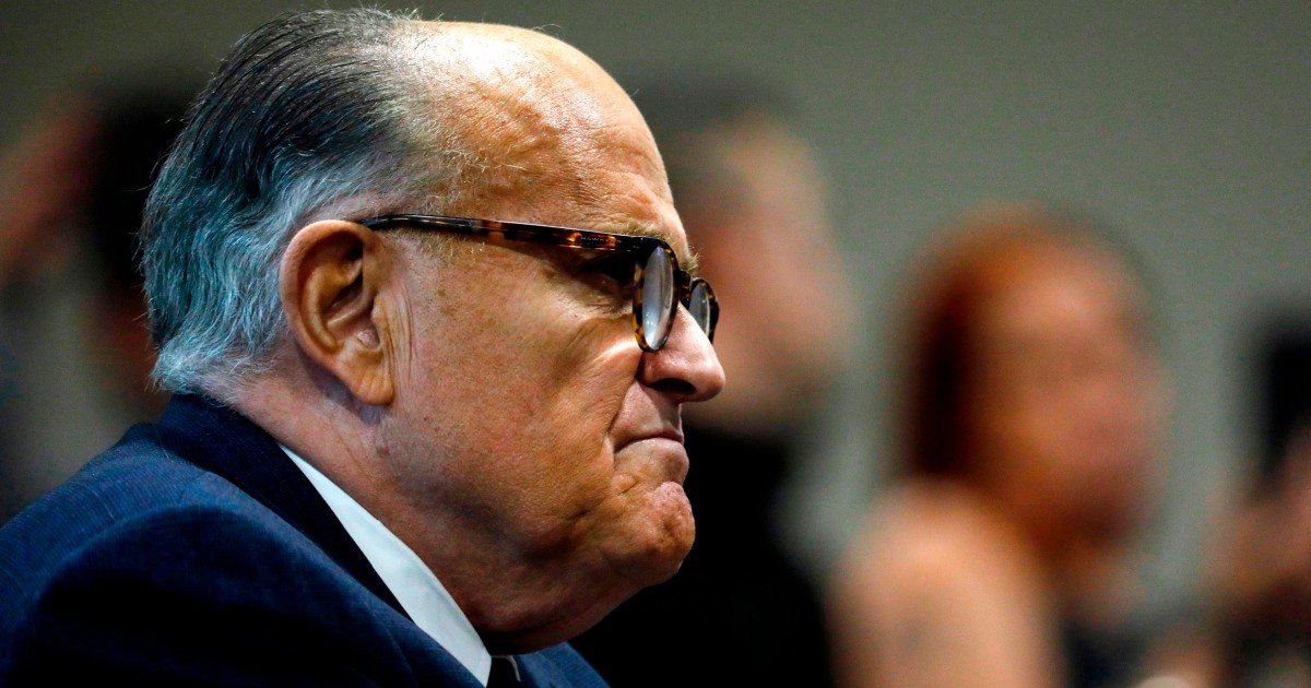 Giuliani spends 6 hours at courthouse for grand jury testimony in Georgia election probe