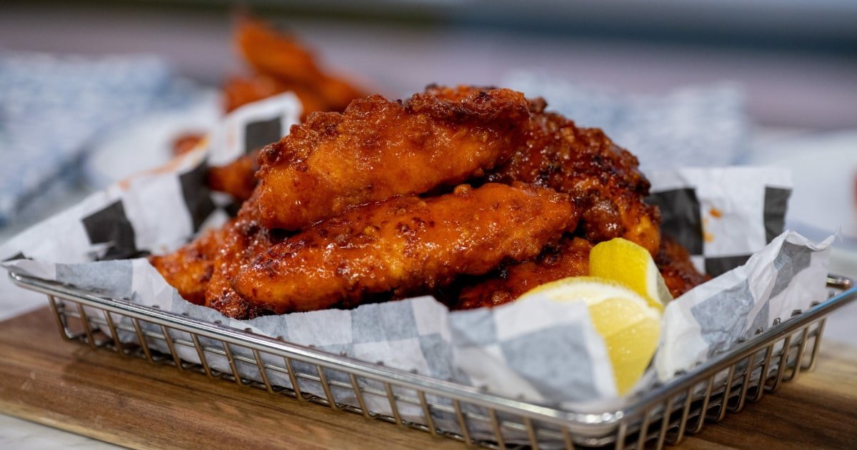 Air-Fryer Cereal-Crusted Chicken Tenders