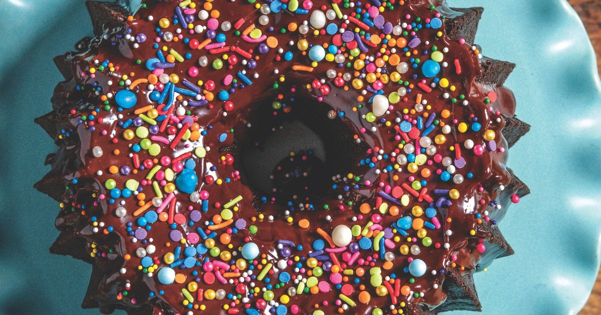 Makeahead Monday Ree Drummond's 'topsecret' chocolate cake using a