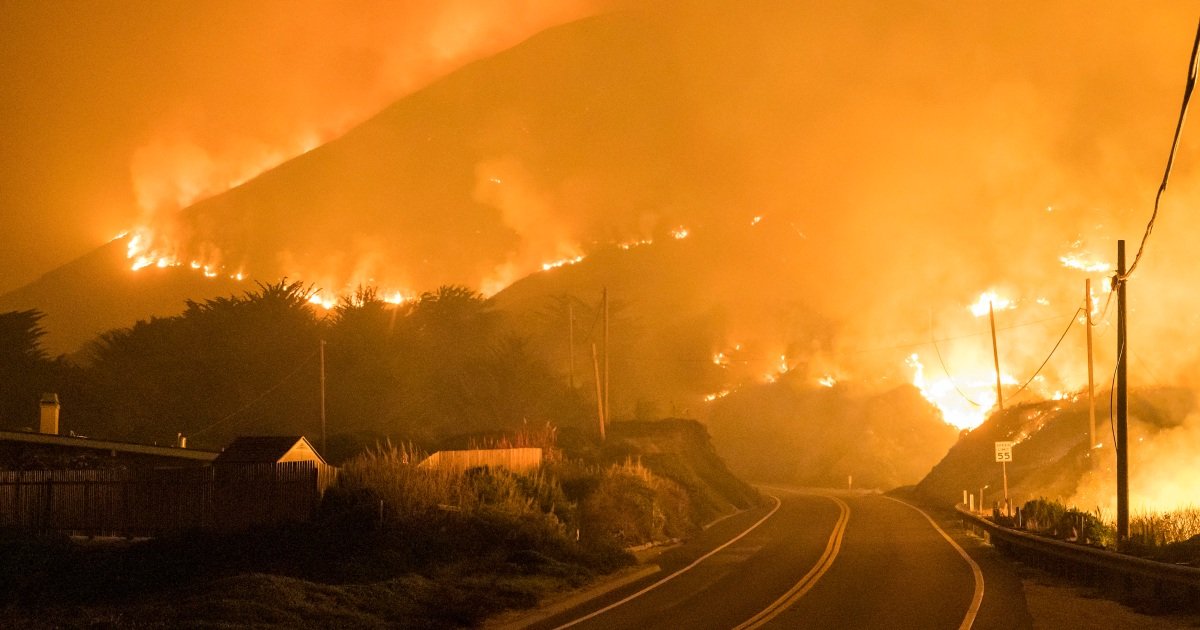 California wildfire forces evacuations between Carmel, Big Sur