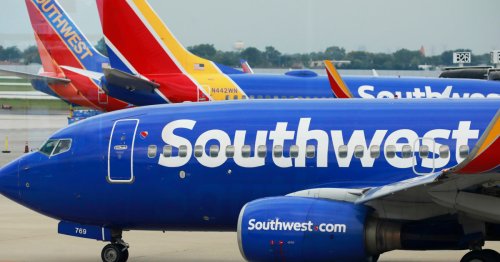 Pilot from another airline helps land Southwest flight after captain falls ill