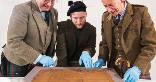 Scotland's 'oldest' tartan found in Highlands bog