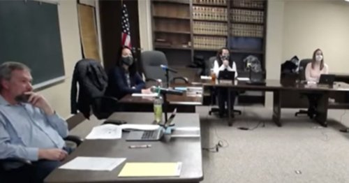 'I will bring every single gun loaded,' parent tells Virginia school officials during mask mandate meeting