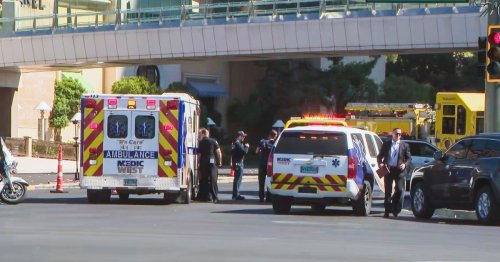 2 people dead, 6 wounded in stabbing attacks on Las Vegas Strip, police say