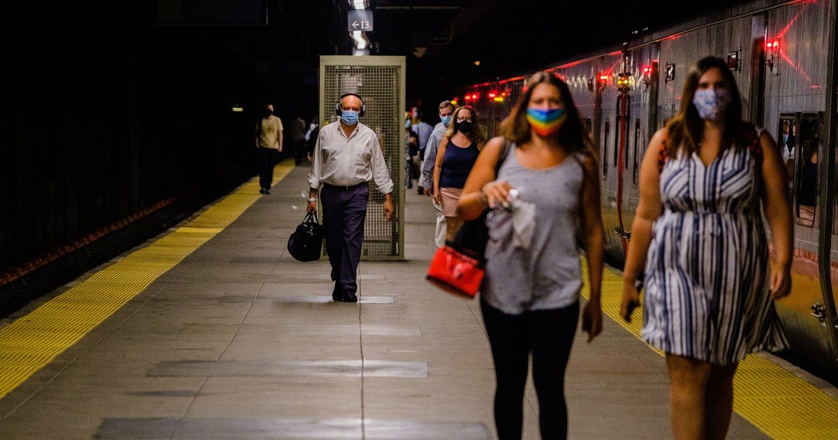 Mask mandate on planes, trains extended 15 days, CDC announces