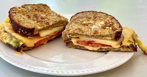 Joy Bauer makes a protein-packed grilled cheese with eggs