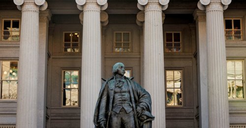 Moody's downgrades United States credit rating on increase in government debt