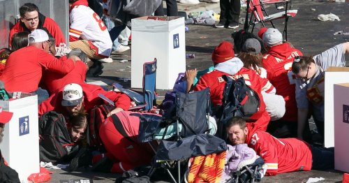 Witnesses describe chaos leaving the Kansas City Chiefs Super Bowl parade as shots rang out