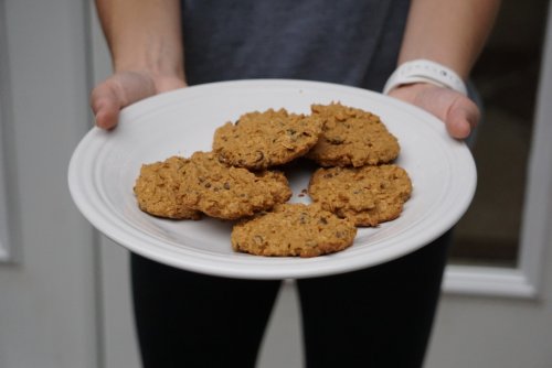 Easy Protein Packed Peanut Butter Oatmeal Chocolate Chip Cookies