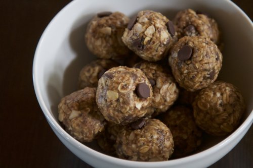 These No-Bake Energy Balls Will Be Your New Favorite Study Snack