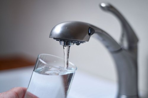 Removing PFAS from water will cost billions and take time. Here are ways to filter water at home