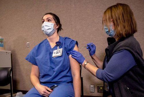 A healthcare worker explains what it’s like to get the Pfizer vaccine