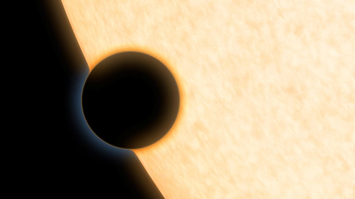 Water vapor and clear skies discovered on Neptune-sized planet
