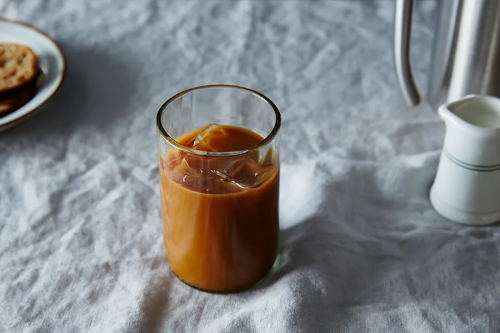 How to make cold brew coffee — no equipment needed!
