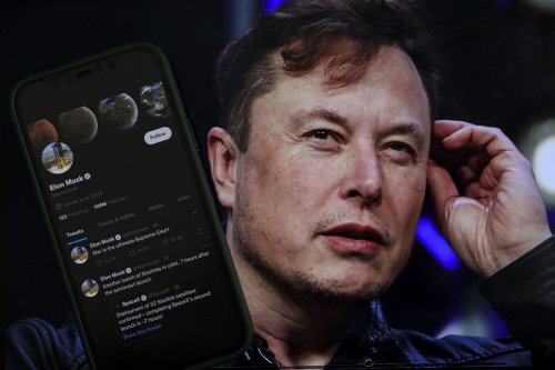 Elon Musk’s Twitter is purging left-wing accounts while boosting far-right trolls: report
