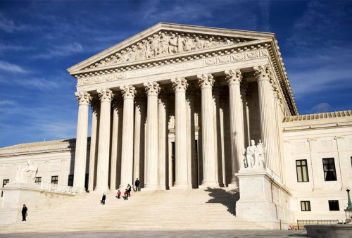 "Cataclysmic": Conservatives on Supreme Court rule against EPA's plan to combat climate change