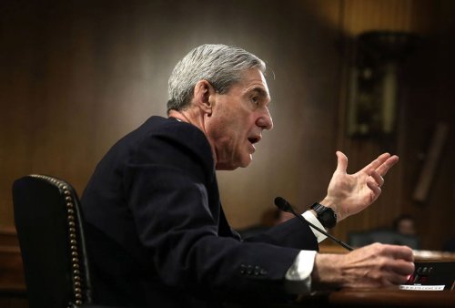 5 years after Mueller report into pro-Trump Russian meddling, legal scholars still have questions