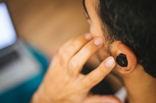 Take out those earbuds — they're wrecking your hearing