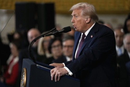 "Our country is in very serious trouble": Trump asks SCOTUS to step in on court orders