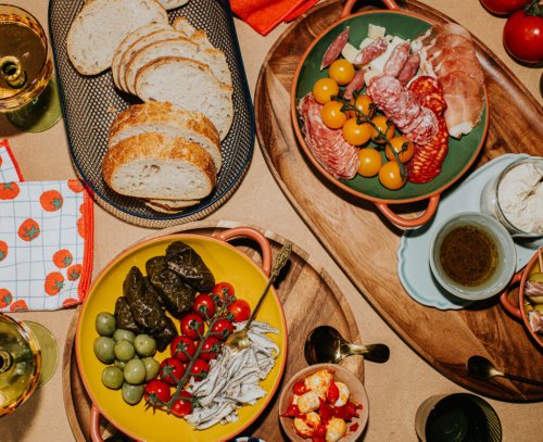 How to throw a dinner party on a budget