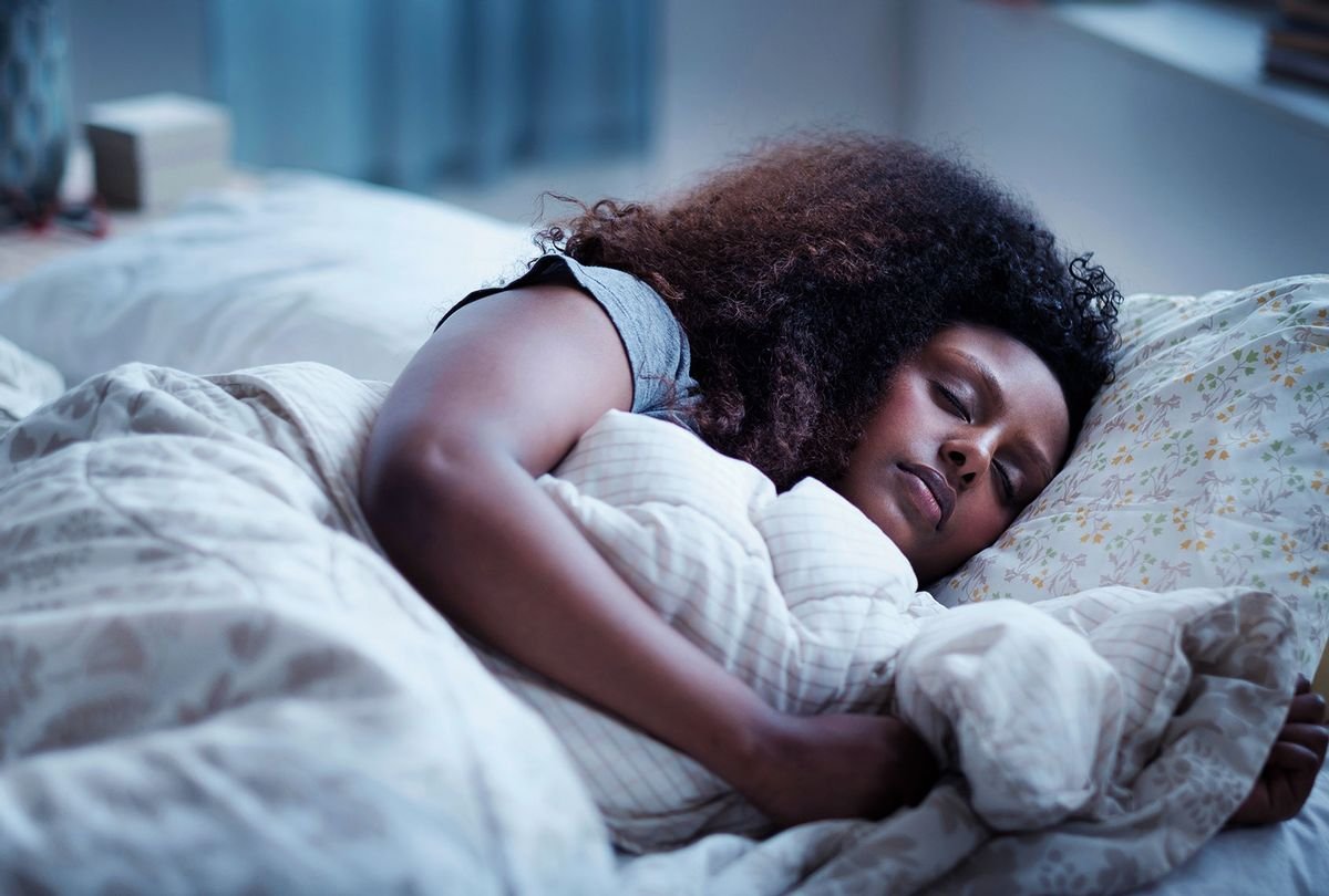 Bedtime between 10 and 11pm is "golden hour" for sleep — for the privileged