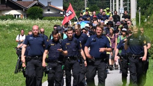"Entwürdigend" - G7-Gegner kritisieren Demo an Schloss Elmau