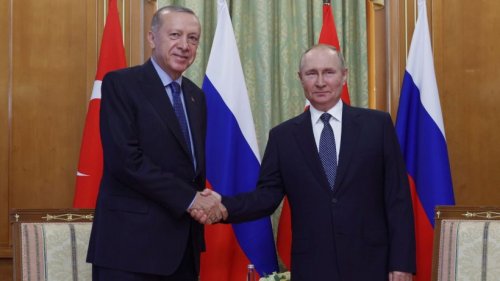 Treffen unter Partnern - Erdogan und Putin reden in Sotschi