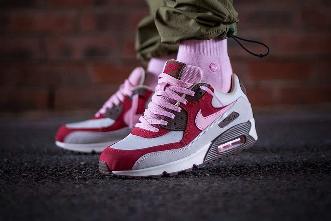 Here’s How People Are Styling the Nike Air Max 90 ‘Bacon’