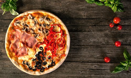 Authentic Italian Pizza Recipes (with Tasty Toppings)