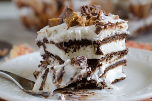 7 Delicious Dessert Squares You Can Make For All Your Last-Minute Guests