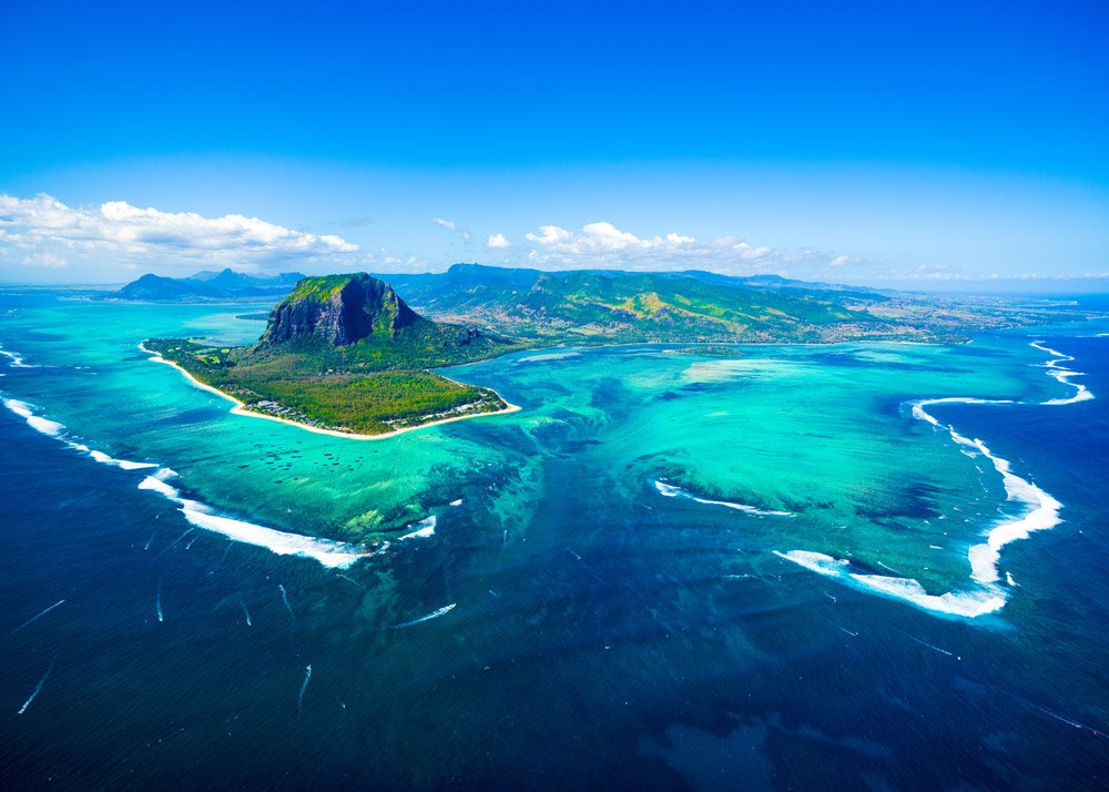 24 Epic Vacation Spots Around the World